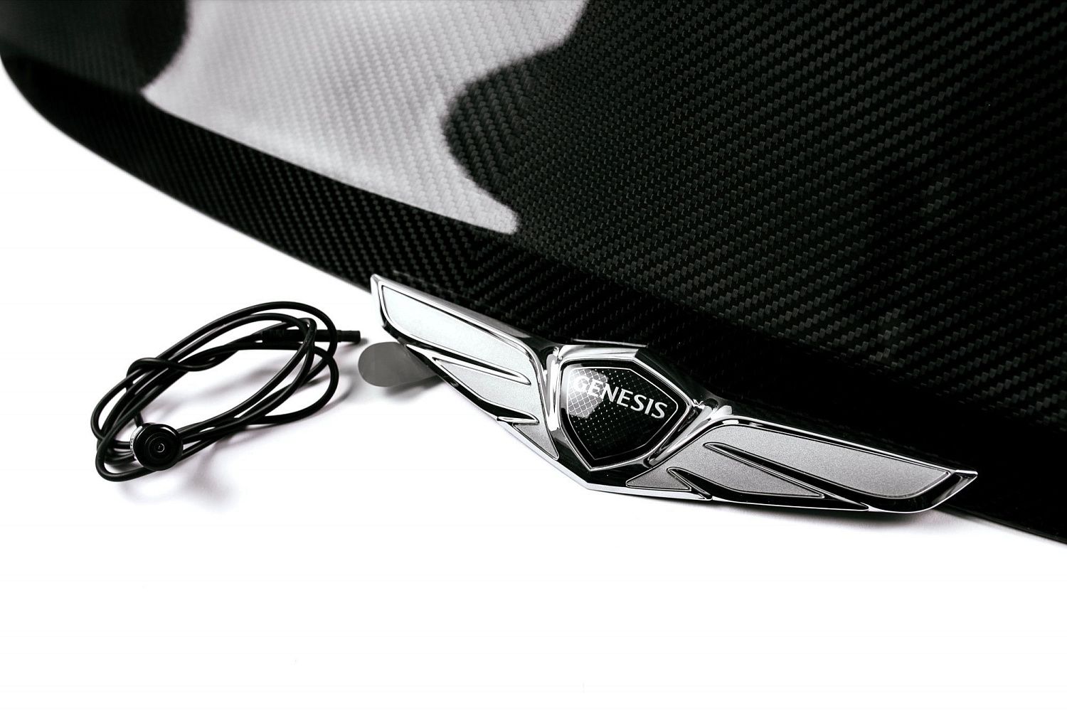 Крышка багажника Genesis Coupe