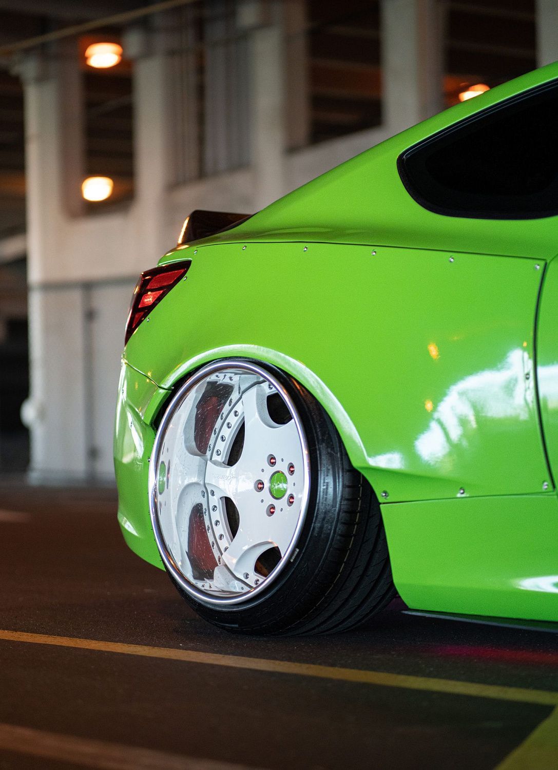 Низкий и широкий 