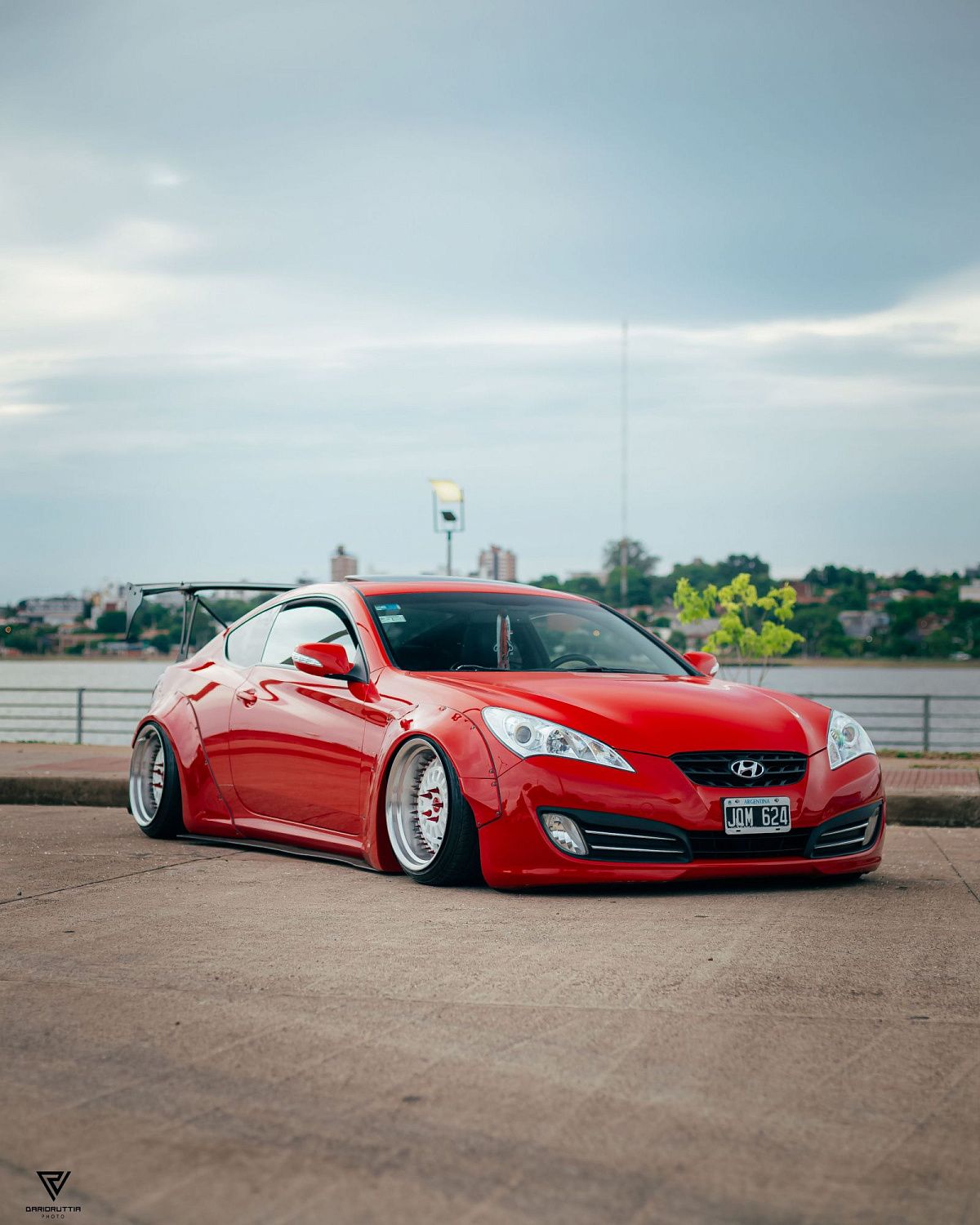 Genesis coupe из Аргентины