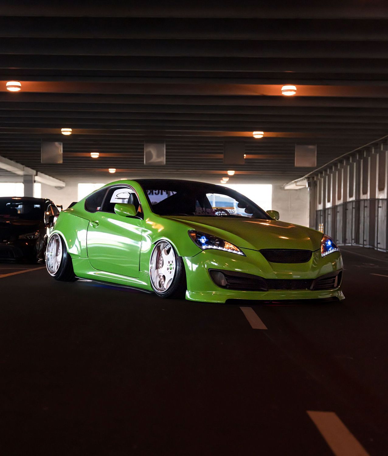 Низкий и широкий 