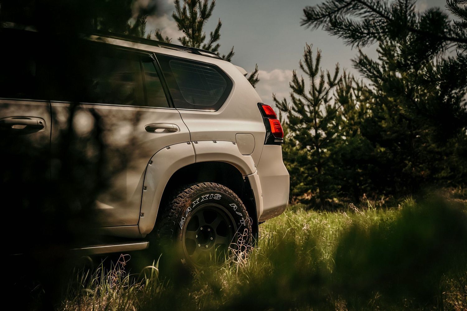 Новинка! Расширители арок Toyota Land Cruiser 150