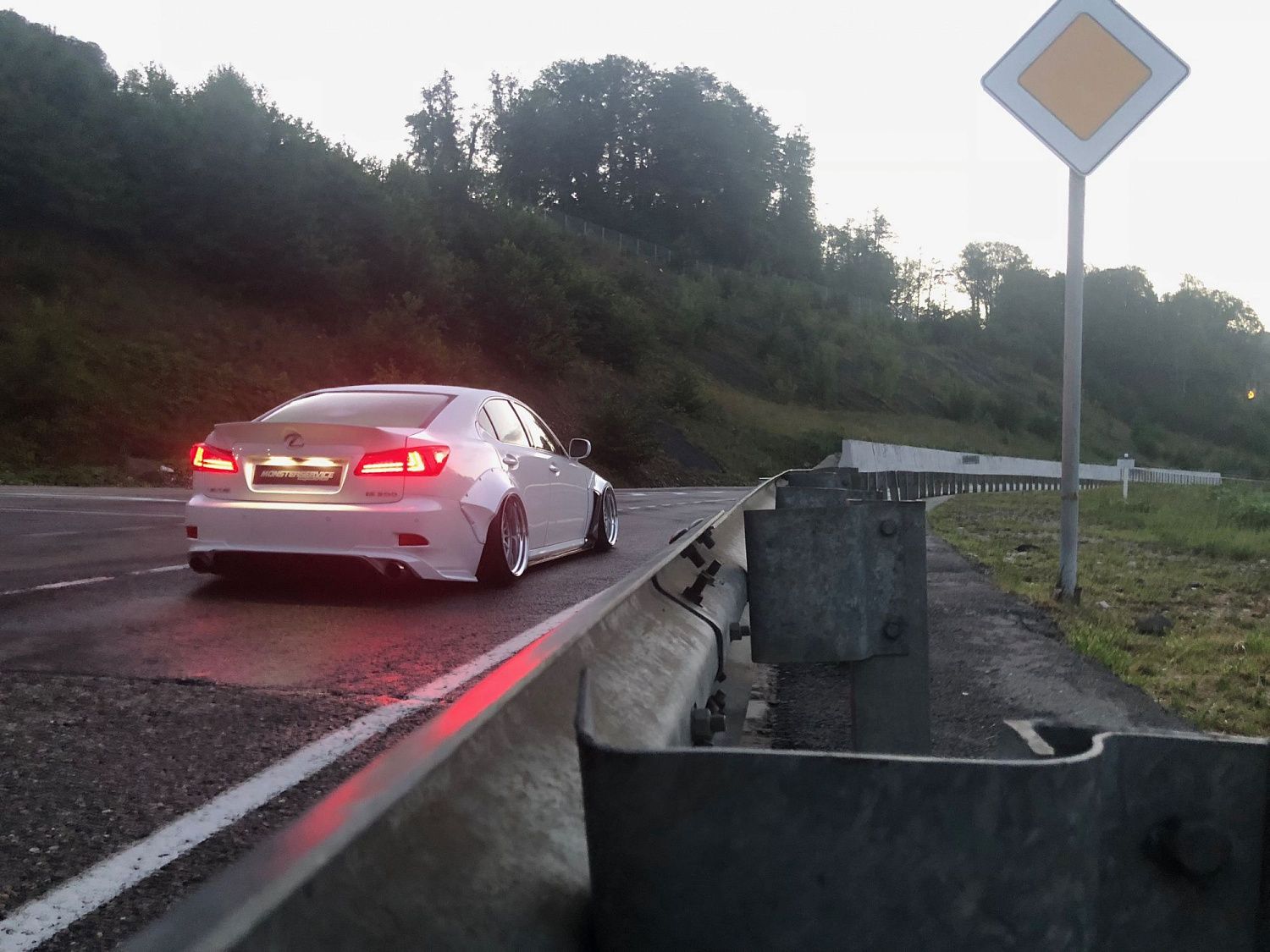 Top 8 на Grounded event