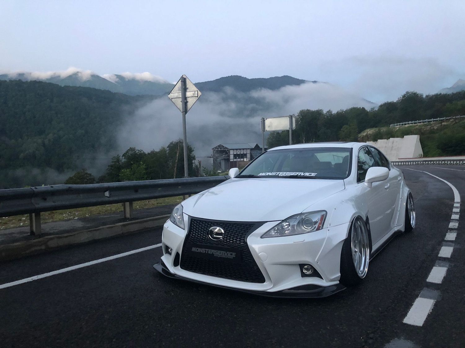 Top 8 на Grounded event