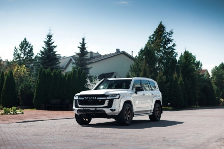  Накладка пер бампера Land Cruiser 300